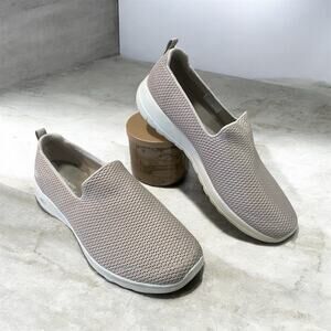 Skechers Women’s GO WALK JOY Slip On Sneakers Shoes Size 10.5 Taupe Color